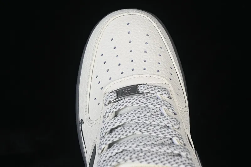 All categories Nk Air Force 1 Air Force series Nk Air Force 1 Low Air Force low-top Nike Air Force 1'07 Low off-white and dark gray Air Force 1 low-top casual sneakers SM6668-107
